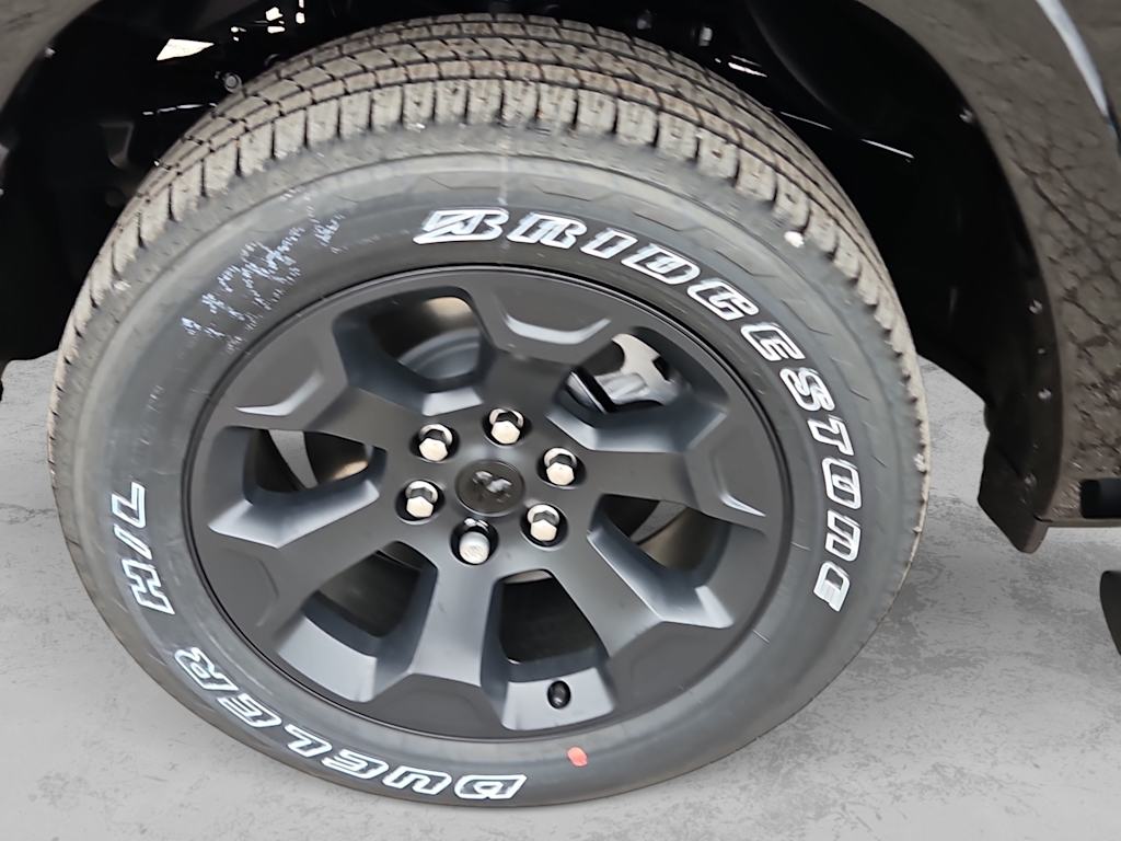 Thumbnail: 2026 RAM 1500 - 8