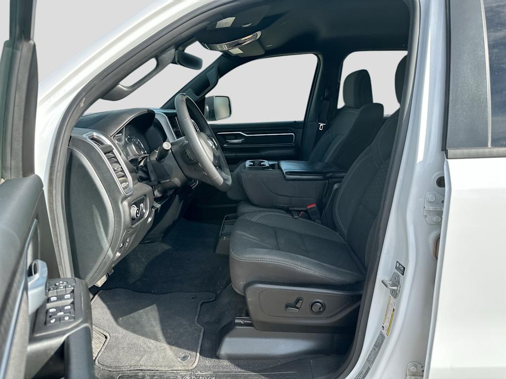 Thumbnail: 2025 RAM 1500 - 8