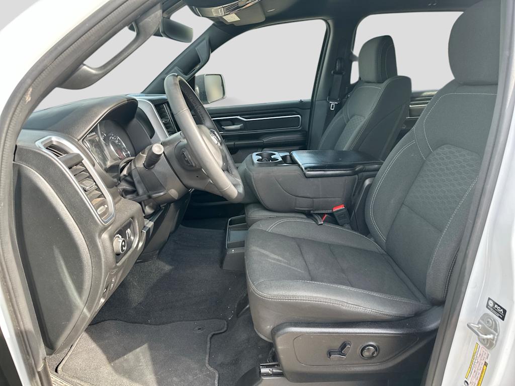 Thumbnail: 2025 RAM 1500 - 9