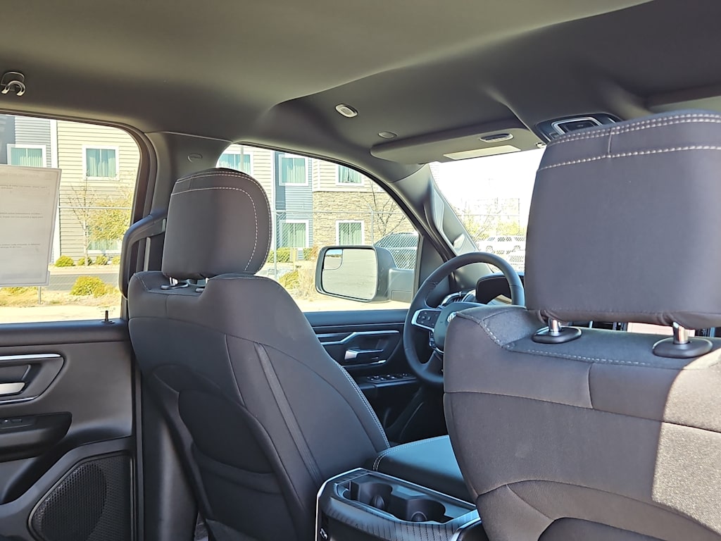 Thumbnail: 2026 RAM 1500 - 10