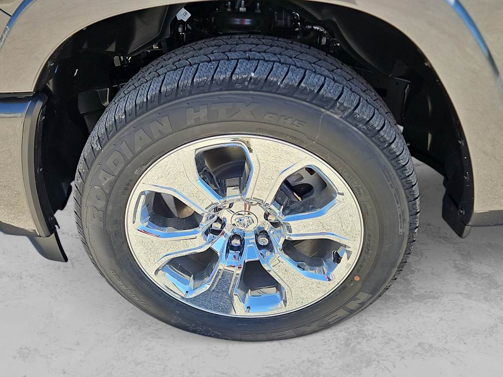 Thumbnail: 2026 RAM 1500 - 8