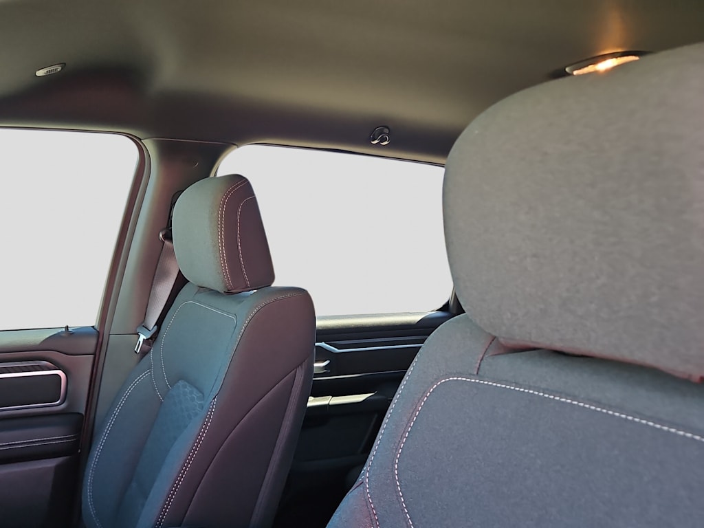 Thumbnail: 2026 RAM 1500 - 10