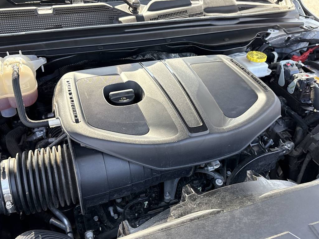 Thumbnail: 2025 RAM 1500 - 9