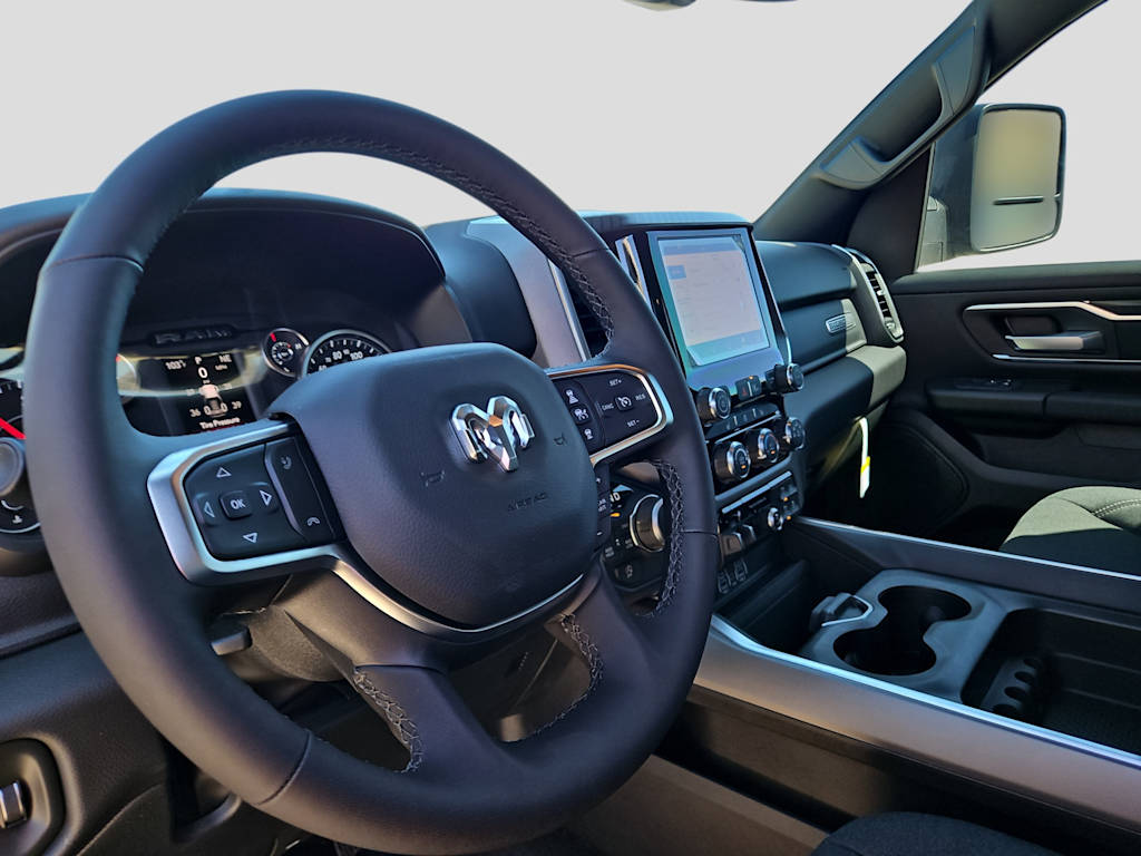 Thumbnail: 2026 RAM 1500 - 2