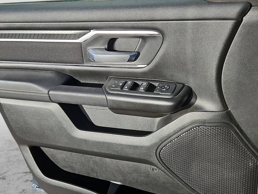 Thumbnail: 2026 RAM 1500 - 25