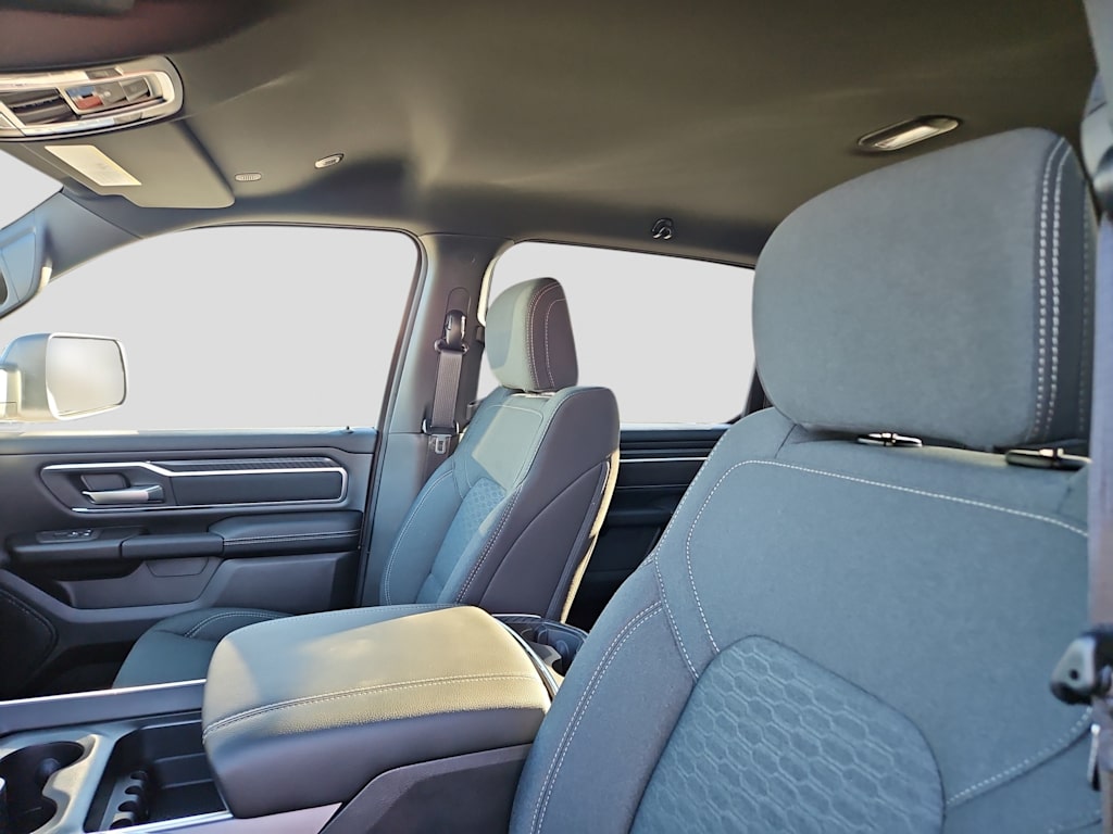 Thumbnail: 2026 RAM 1500 - 10