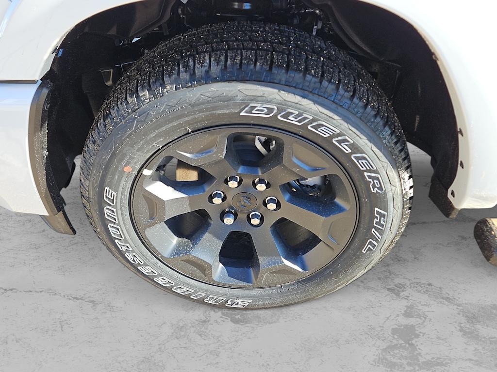 Thumbnail: 2026 RAM 1500 - 7