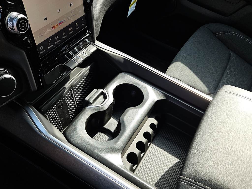 Thumbnail: 2026 RAM 1500 - 13