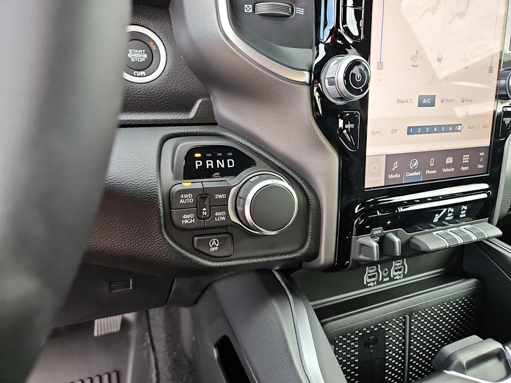 Thumbnail: 2026 RAM 1500 - 25