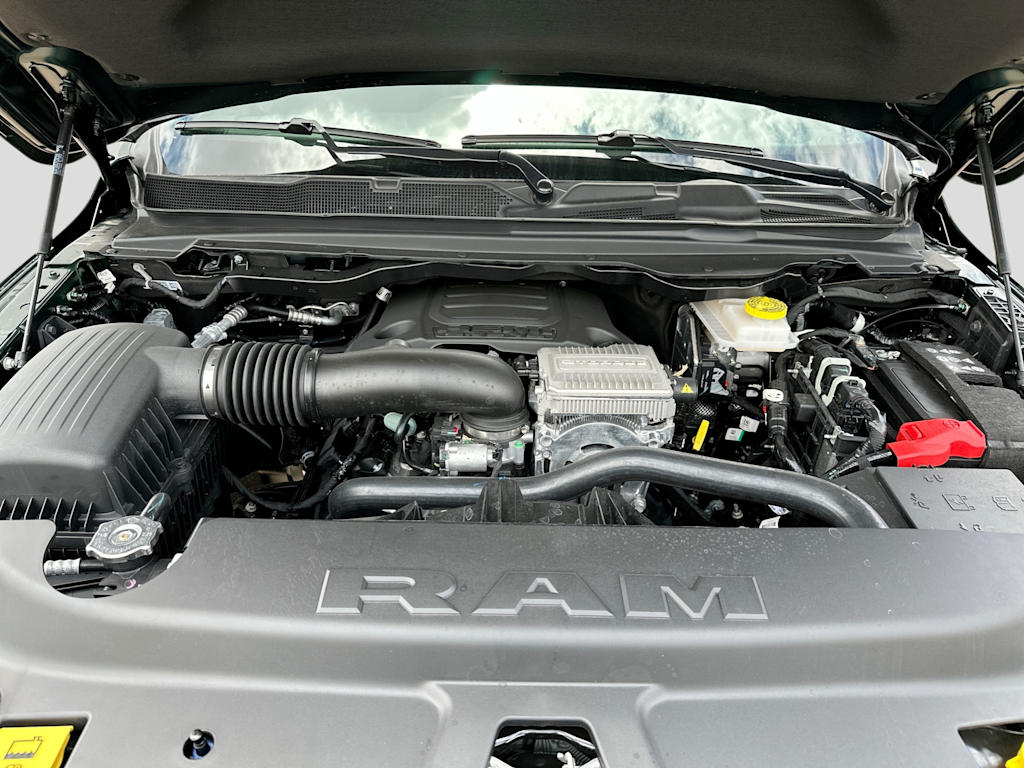 Thumbnail: 2026 RAM 1500 - 9