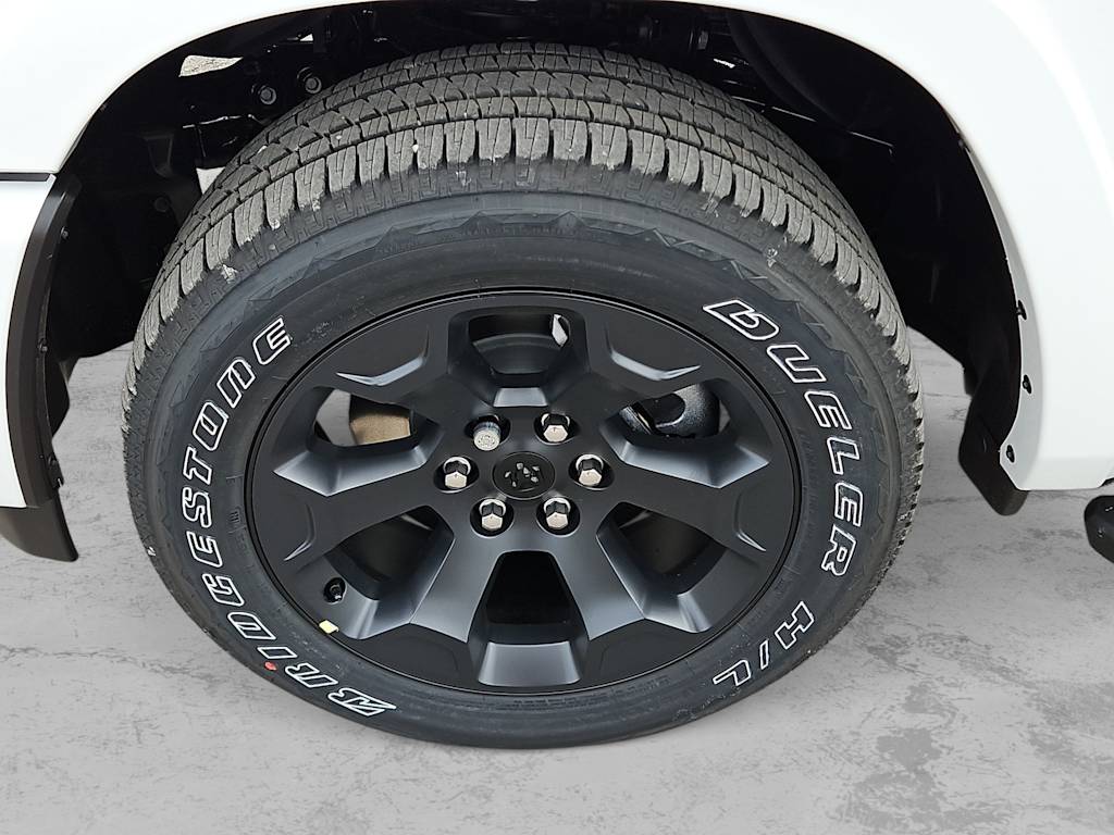 Thumbnail: 2026 RAM 1500 - 8