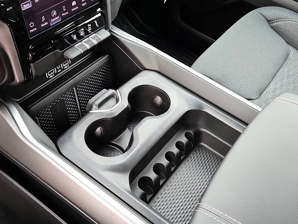 Thumbnail: 2026 RAM 1500 - 13