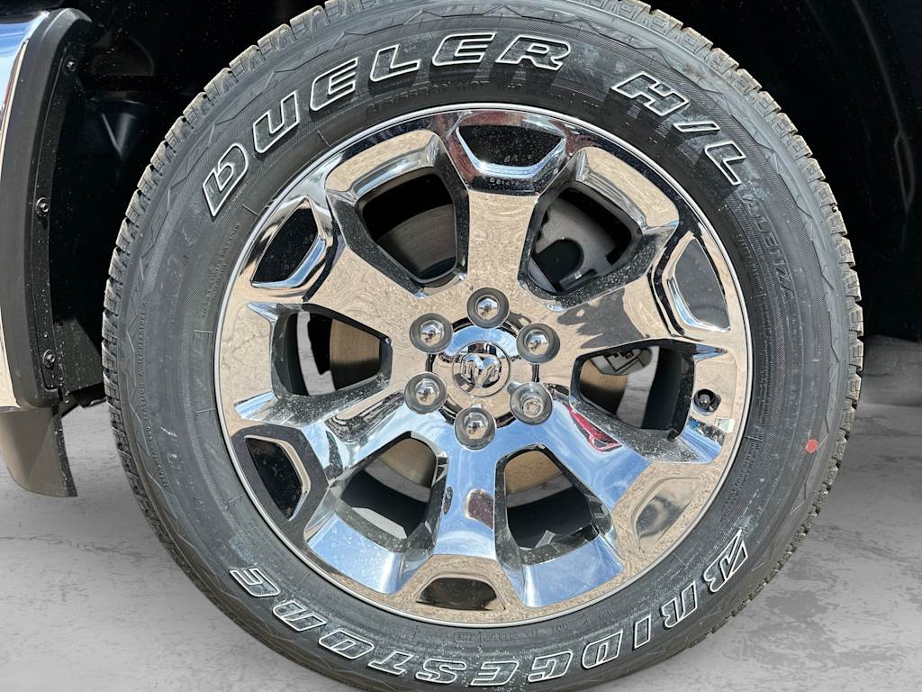 Thumbnail: 2026 RAM 1500 - 8