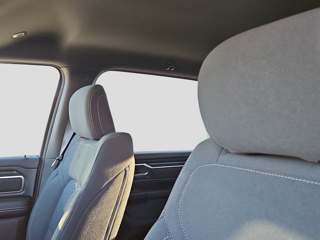 Thumbnail: 2026 RAM 1500 - 9