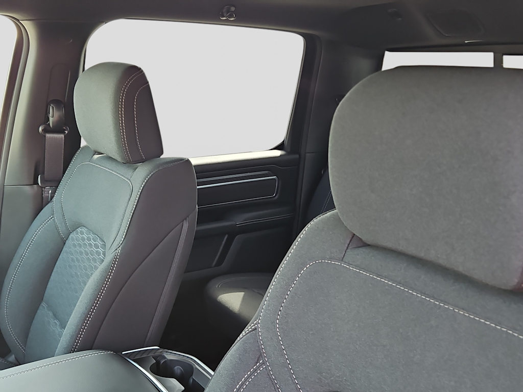 Thumbnail: 2026 RAM 1500 - 9