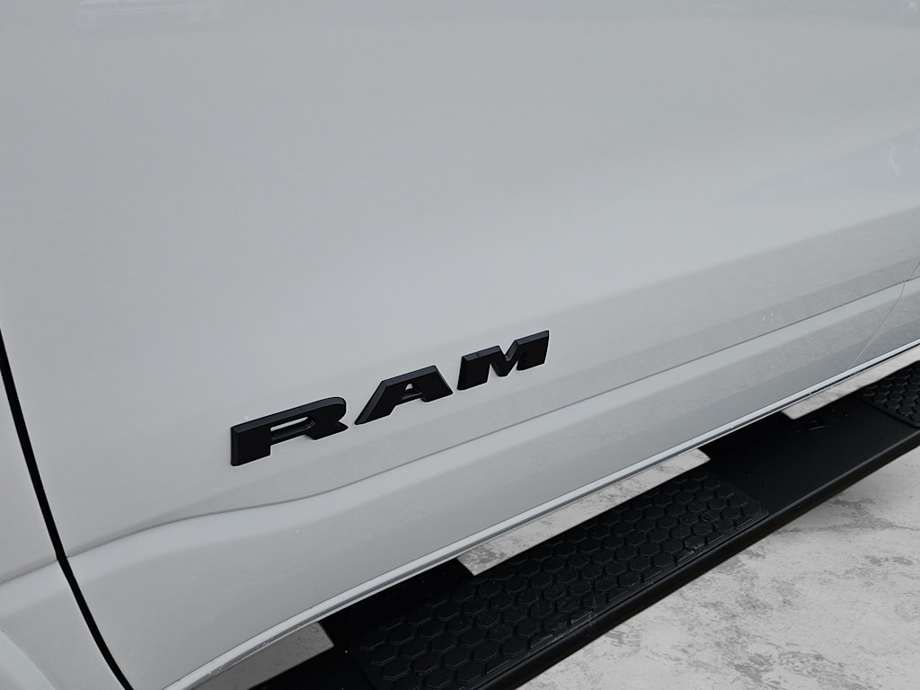 Thumbnail: 2026 RAM 1500 - 6