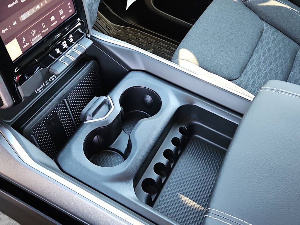 Thumbnail: 2026 RAM 1500 - 13