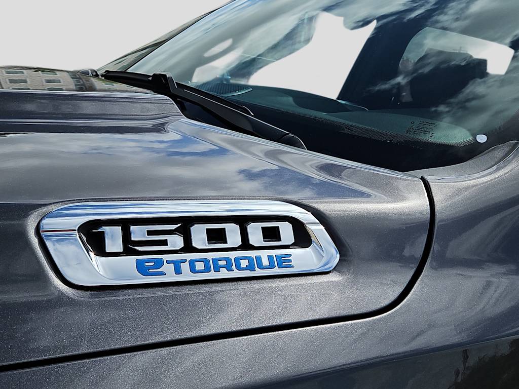 Thumbnail: 2026 RAM 1500 - 6