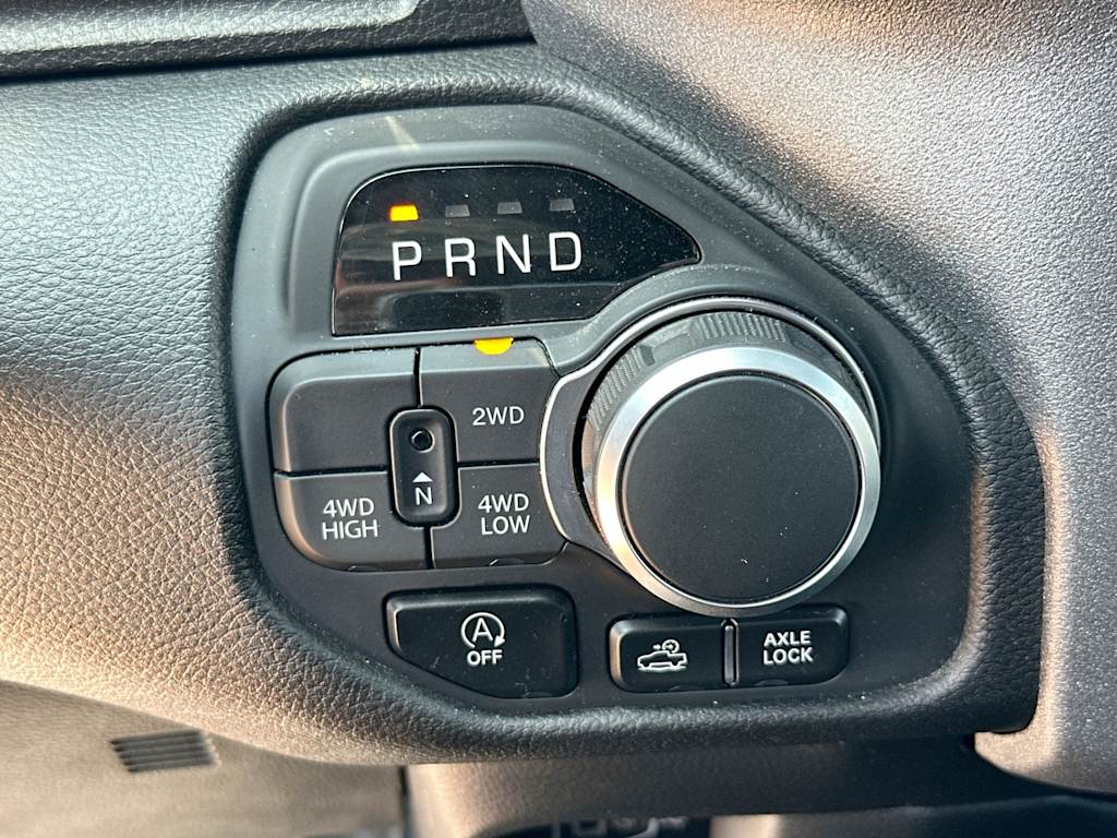 Thumbnail: 2026 RAM 1500 - 28