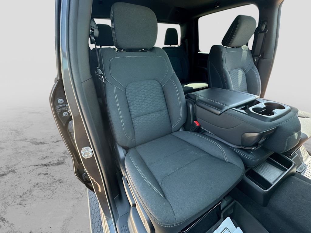 Thumbnail: 2026 RAM 1500 - 27