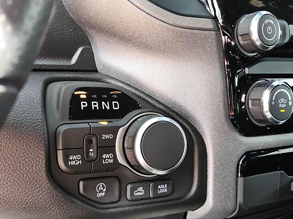 Thumbnail: 2026 RAM 1500 - 10