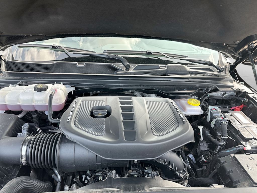 Thumbnail: 2025 RAM 1500 - 9