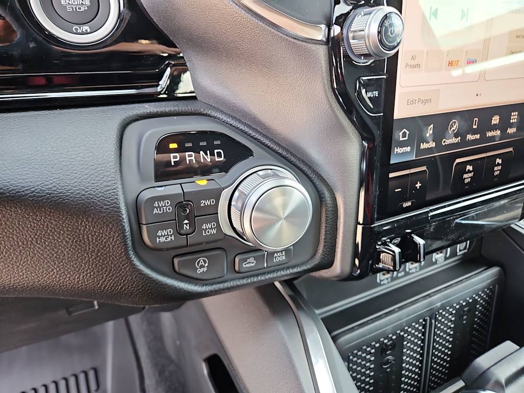 Thumbnail: 2026 RAM 1500 - 25