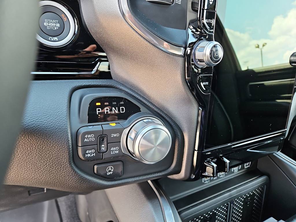 Thumbnail: 2026 RAM 1500 - 28