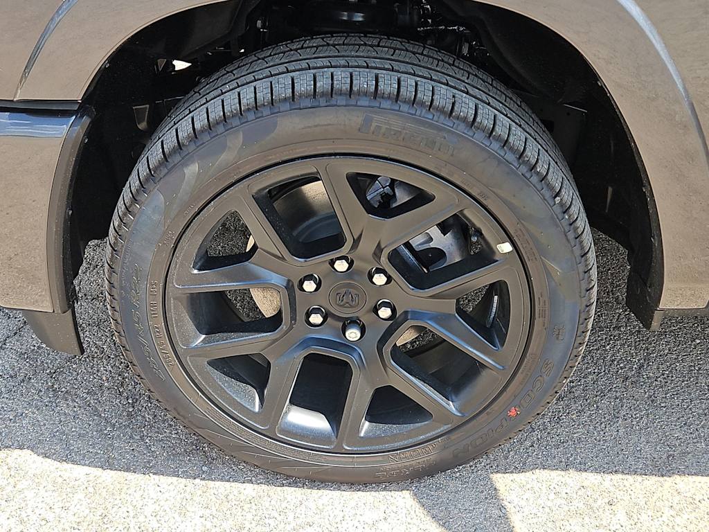 Thumbnail: 2026 RAM 1500 - 8