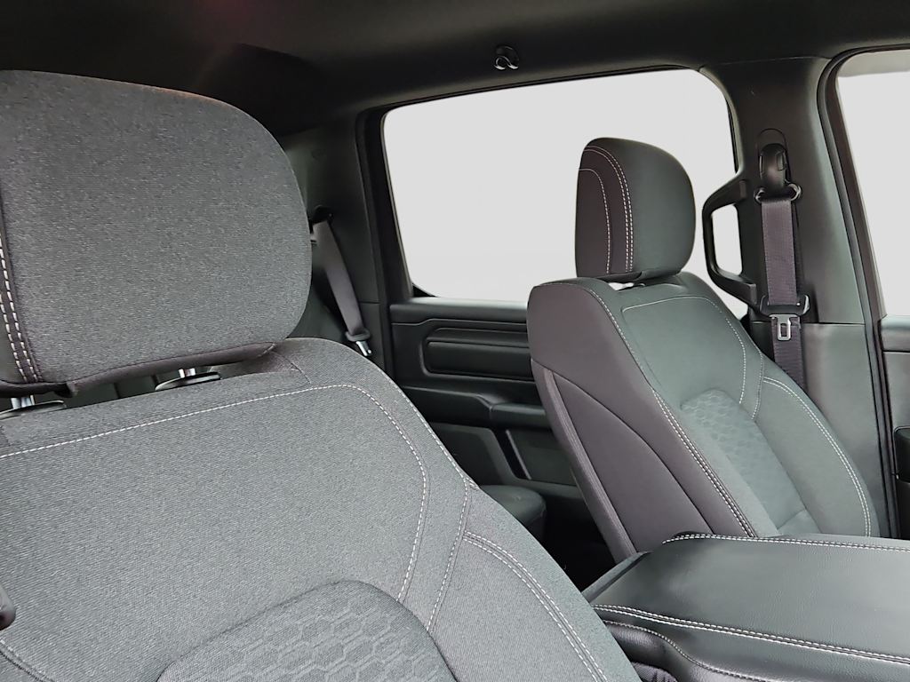 Thumbnail: 2026 RAM 1500 - 9