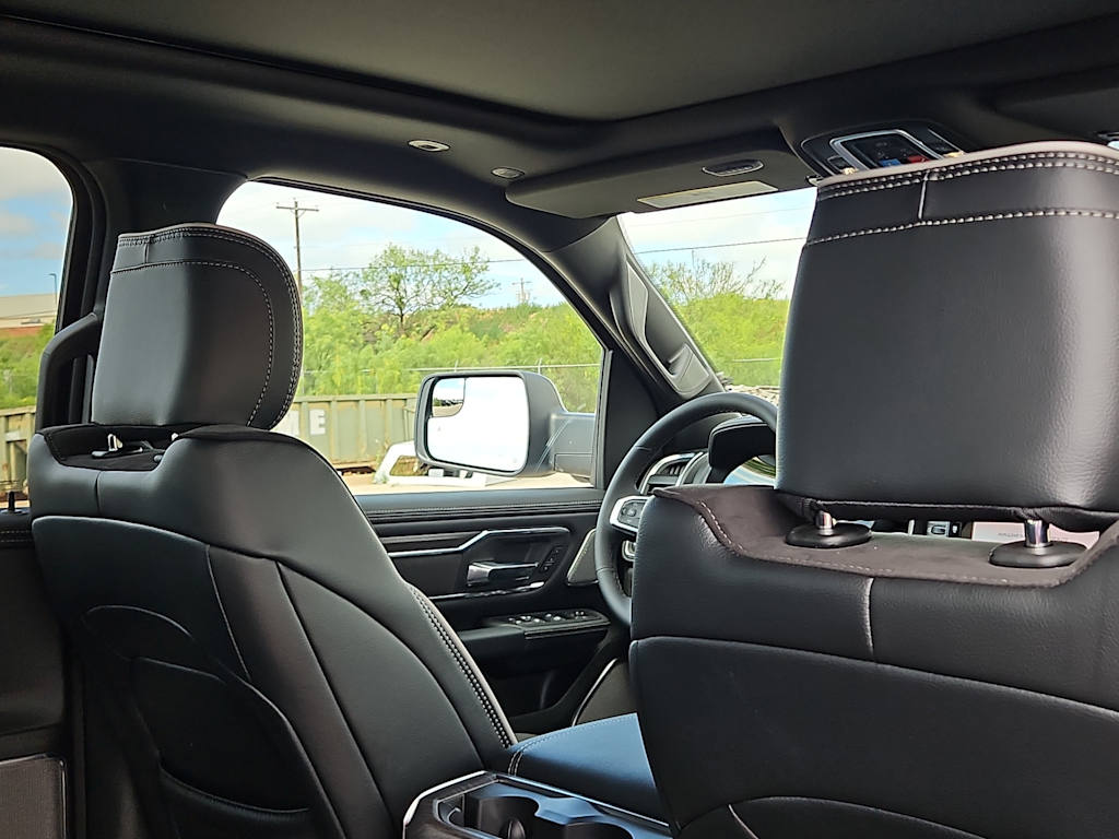 Thumbnail: 2026 RAM 1500 - 9