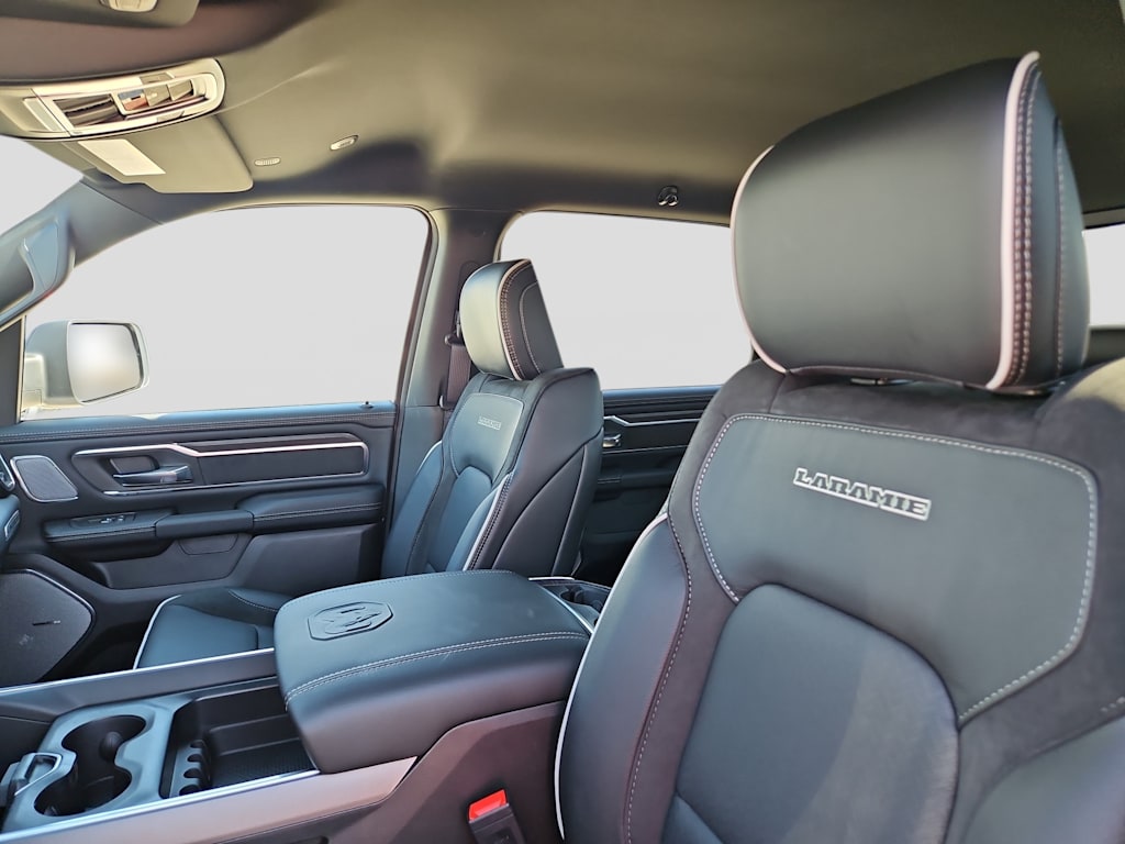 Thumbnail: 2026 RAM 1500 - 9