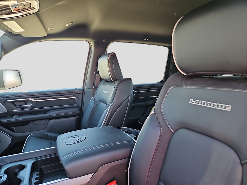 Thumbnail: 2026 RAM 1500 - 25