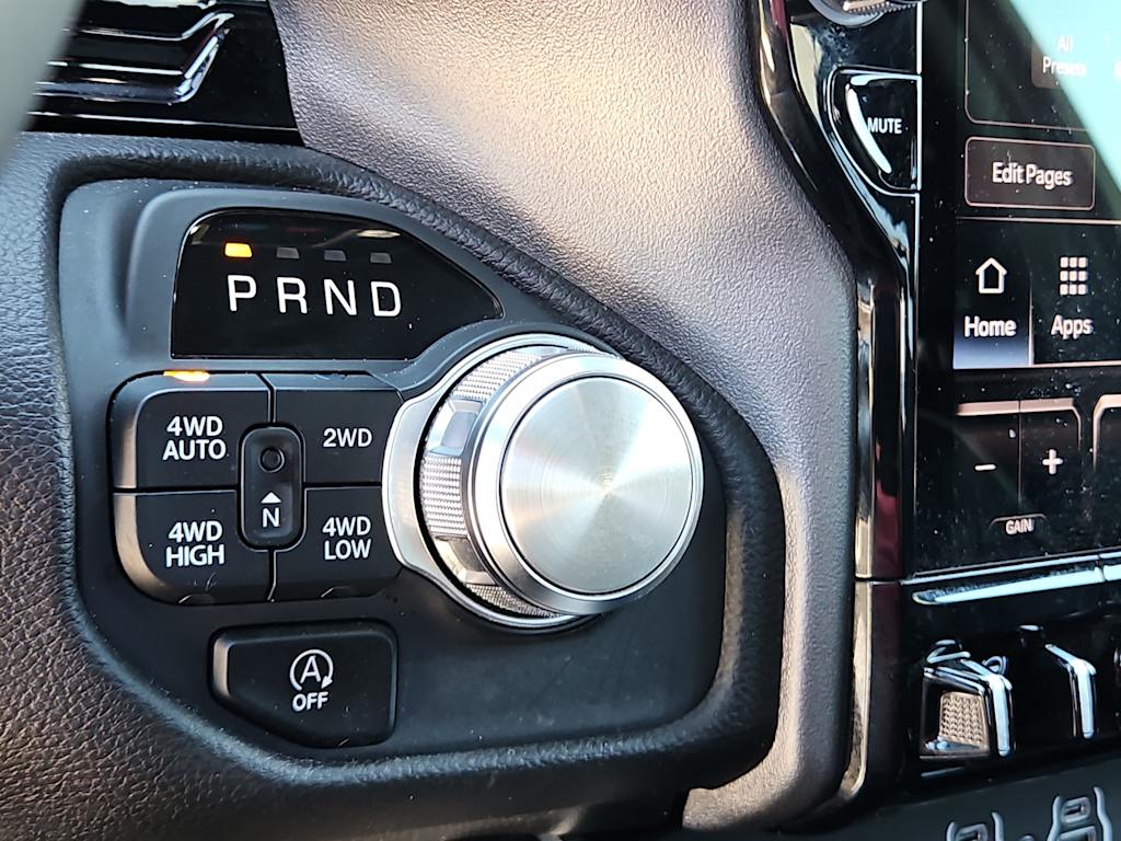 Thumbnail: 2025 RAM 1500 - 9