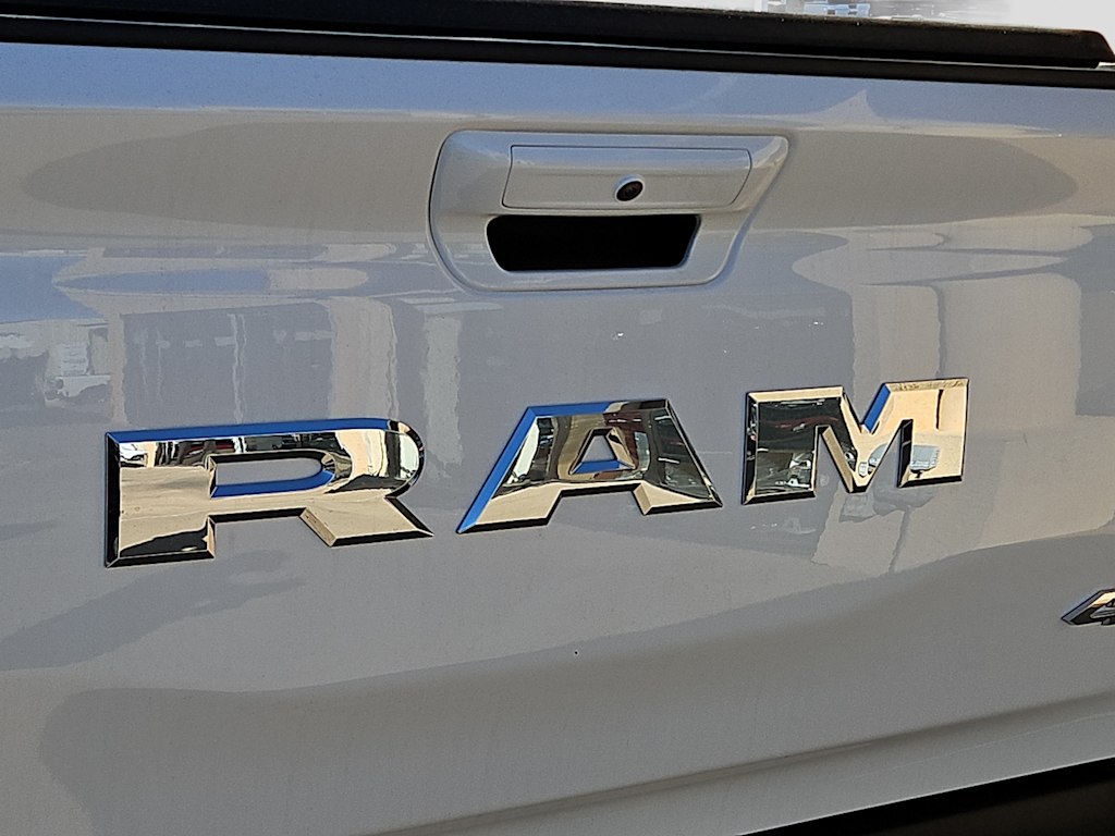 Thumbnail: 2026 RAM 1500 - 7