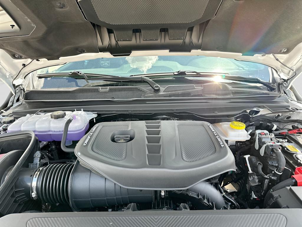 Thumbnail: 2026 RAM 1500 - 9