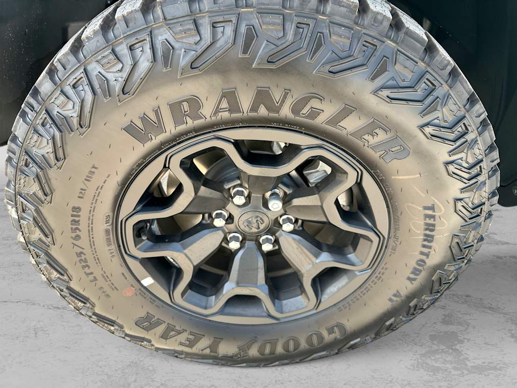 Thumbnail: 2026 RAM 1500 - 8