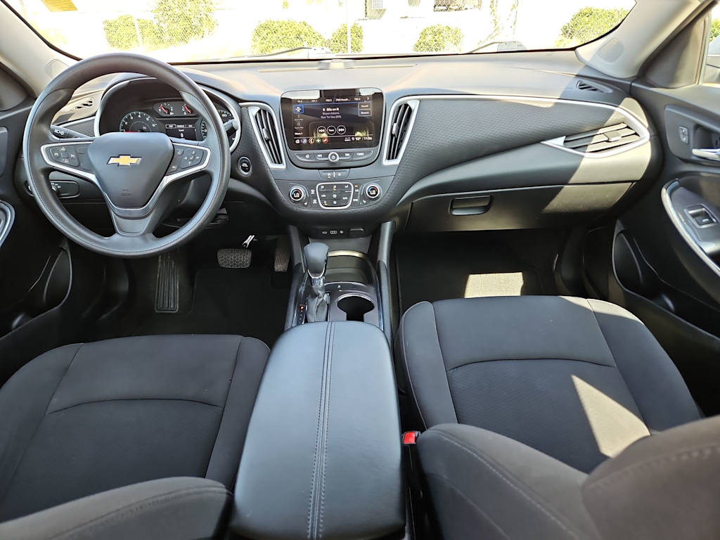 Thumbnail: 2022 Chevrolet Malibu - 10