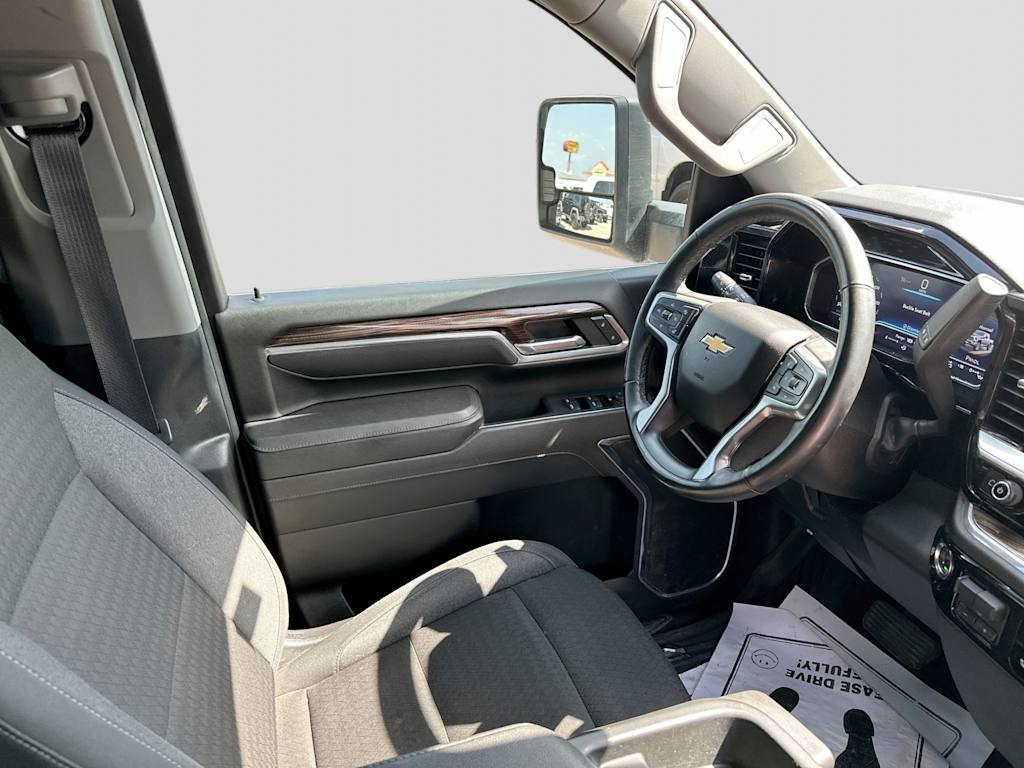Thumbnail: 2025 Chevrolet Silverado 2500 - 2