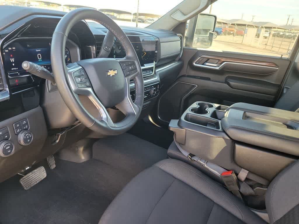 Thumbnail: 2025 Chevrolet Silverado 2500 - 2