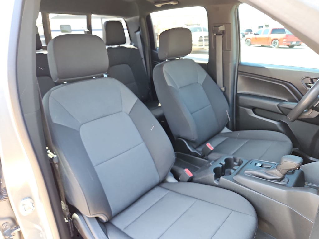 Thumbnail: 2023 Chevrolet Colorado - 10