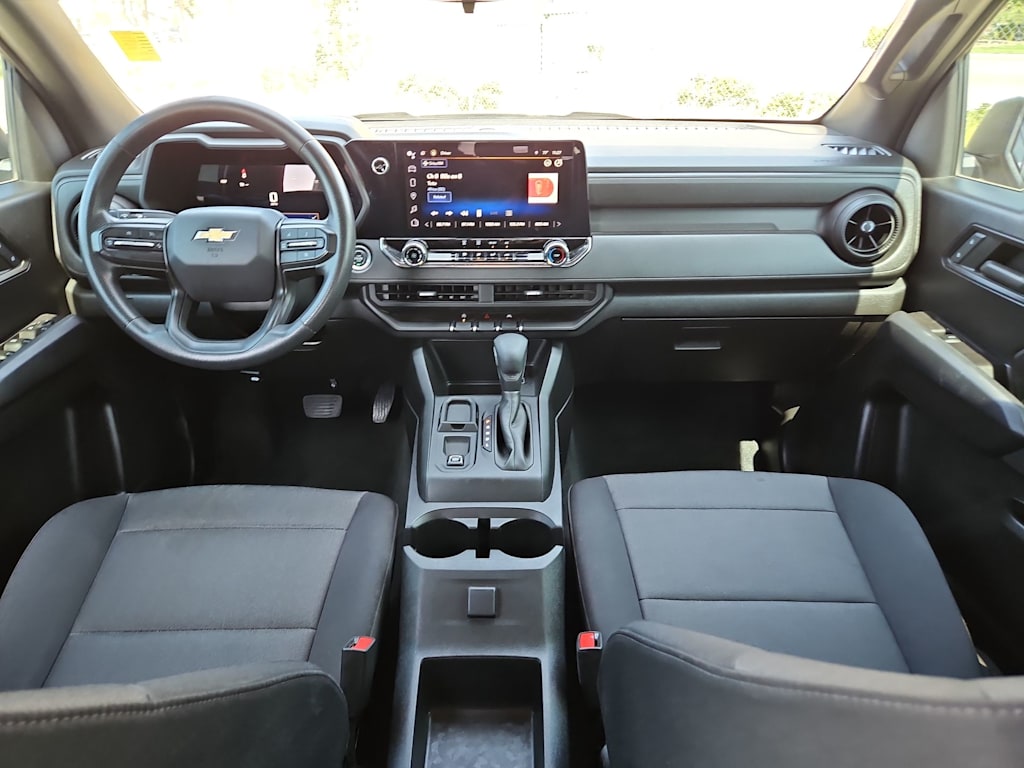 Thumbnail: 2023 Chevrolet Colorado - 9