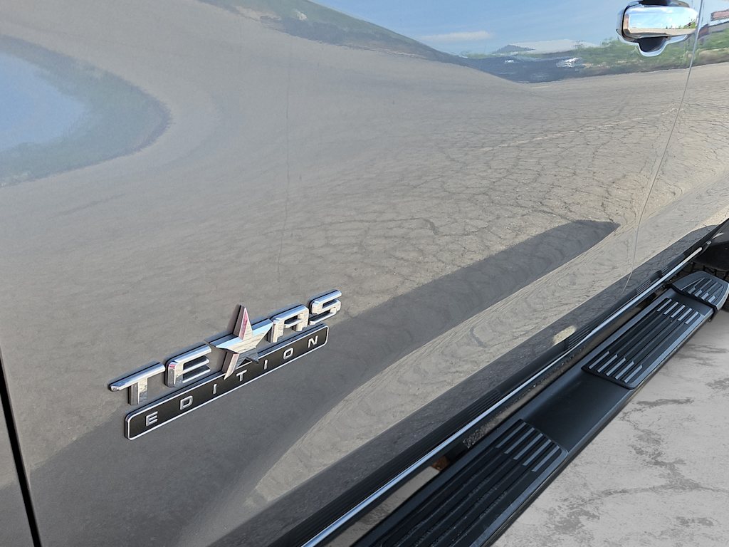 Thumbnail: 2022 Chevrolet Silverado 1500 - 8