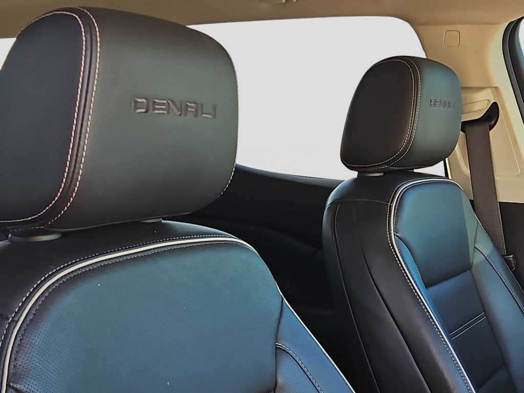 Thumbnail: 2023 GMC Acadia - 22