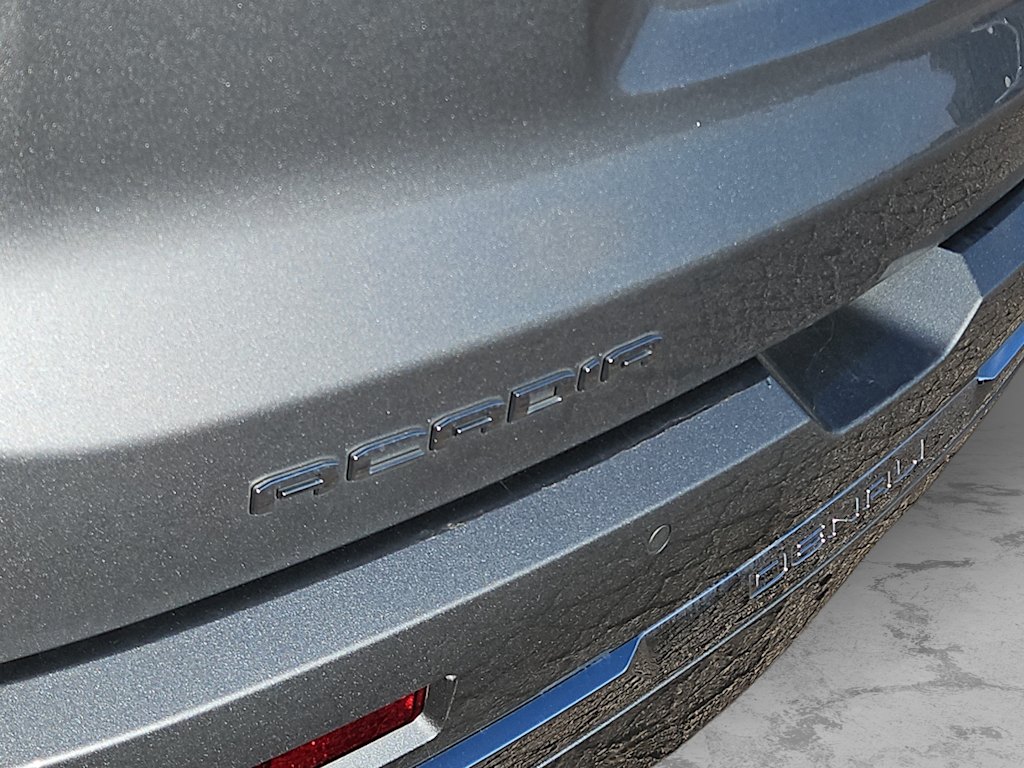 Thumbnail: 2023 GMC Acadia - 19