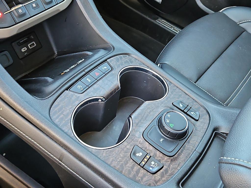 Thumbnail: 2023 GMC Acadia - 11