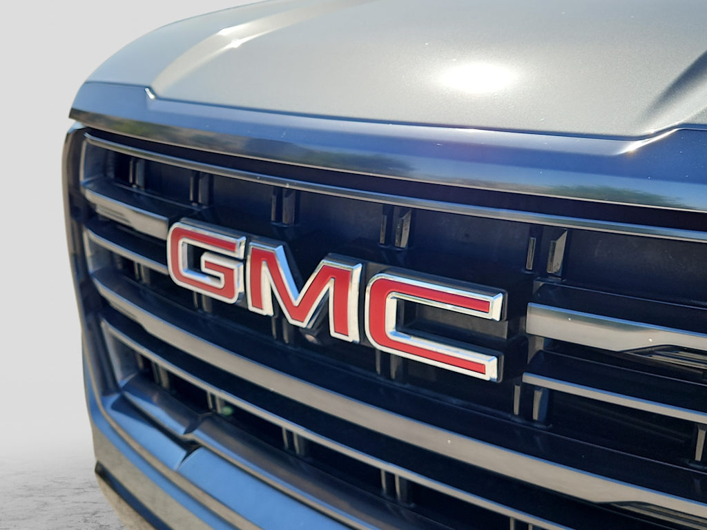 Thumbnail: 2024 GMC Yukon XL - 21