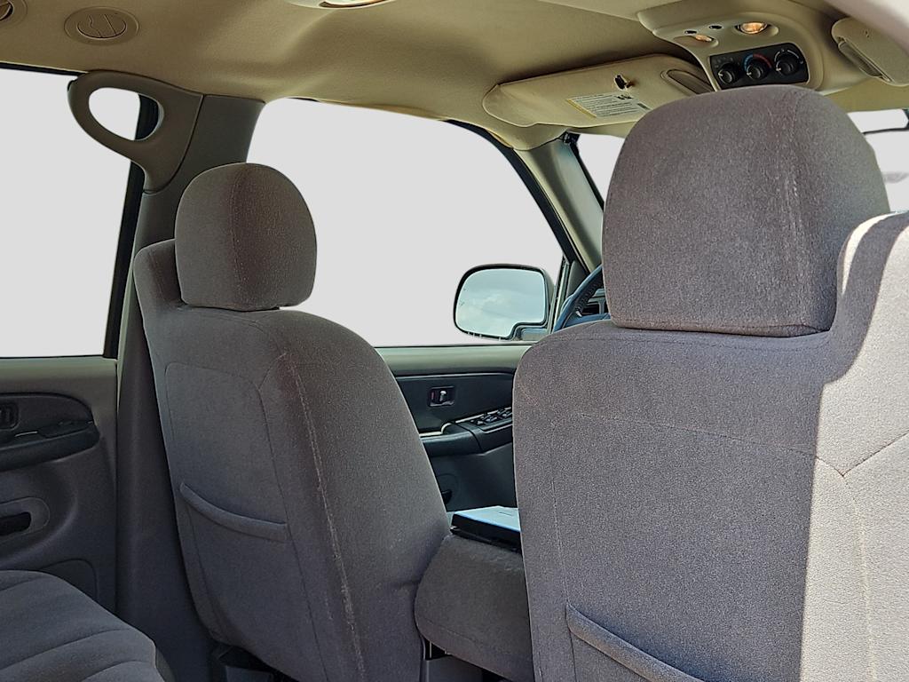 Thumbnail: 2003 Chevrolet Tahoe - 14
