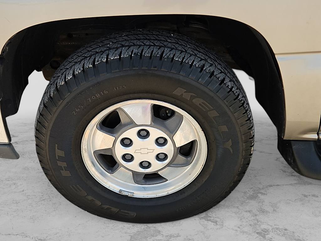 Thumbnail: 2003 Chevrolet Tahoe - 8