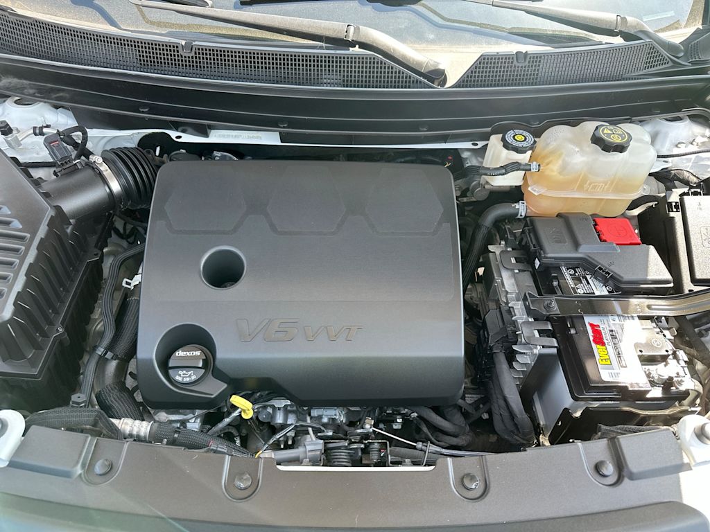 Thumbnail: 2023 Chevrolet Traverse - 9